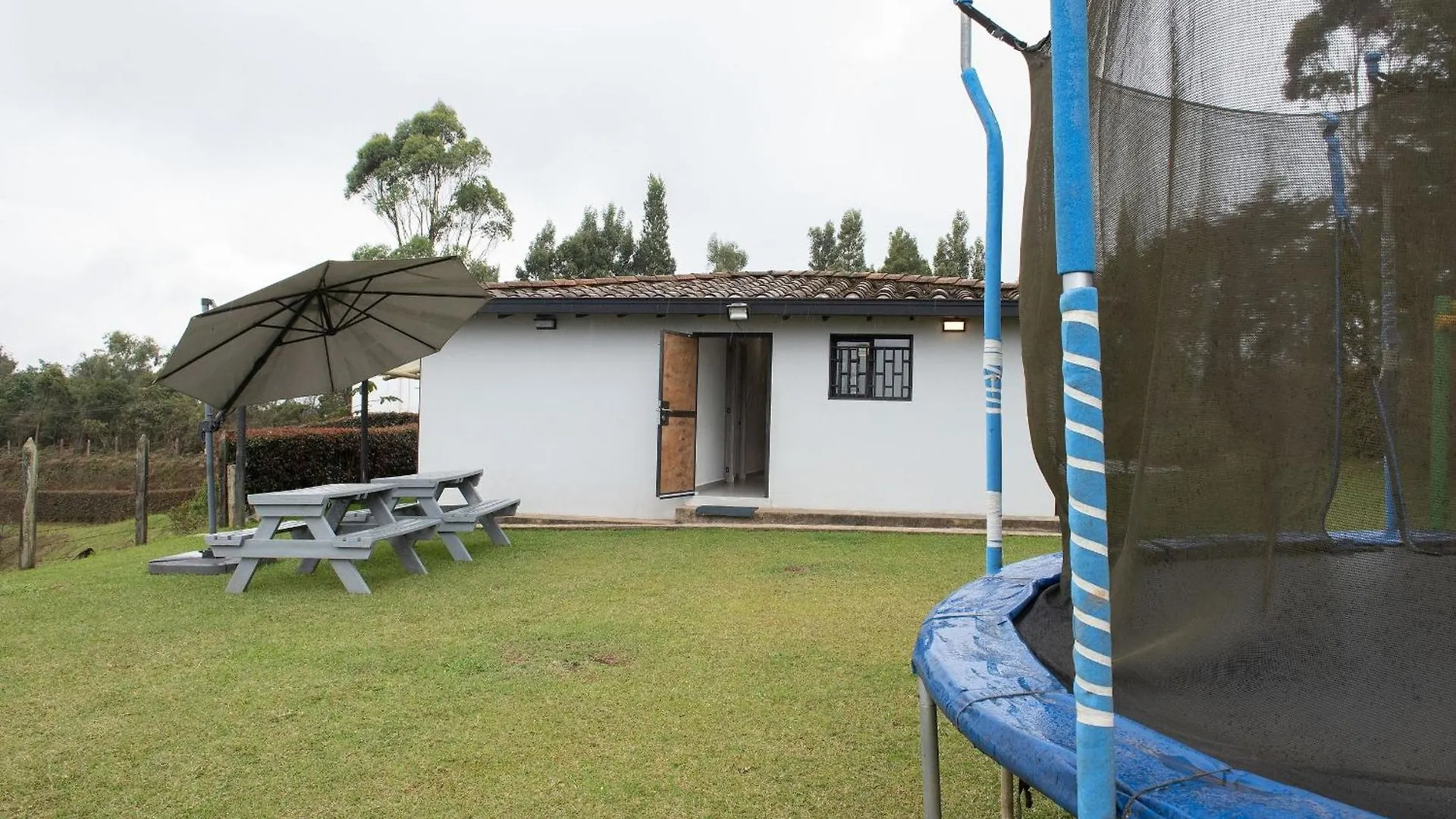 Dom wakacyjny Willa El Cielo En La Vereda Barroblanco De Santa Elena Medellín Kolumbia